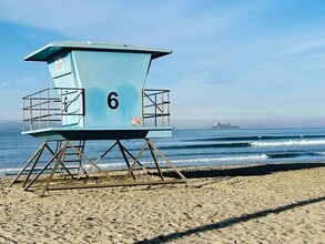 3177 Toopal Dr, Unit The Beachy Bungalow in Oceanside, CA - Foto de edificio - Building Photo