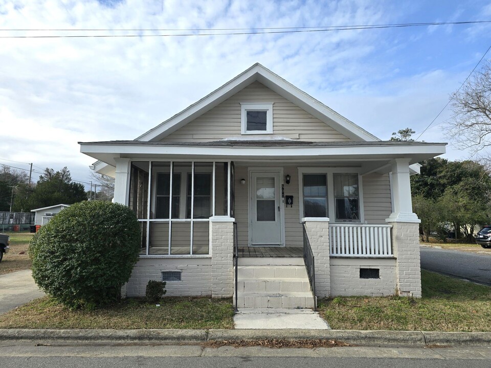 801 Washington St in Elizabeth City, NC - Building Photo