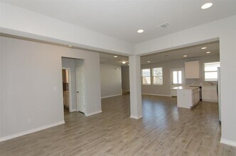 2136 Pecan Island Dr in Leander, TX - Building Photo - Building Photo
