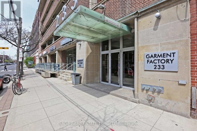 233 Carlaw Ave in Toronto, ON - Building Photo - Building Photo