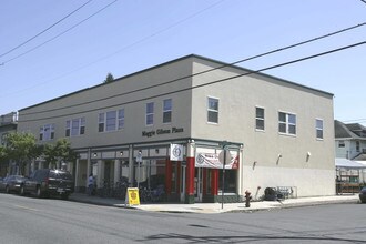 Maggie Gibson Plaza in Portland, OR - Building Photo - Building Photo