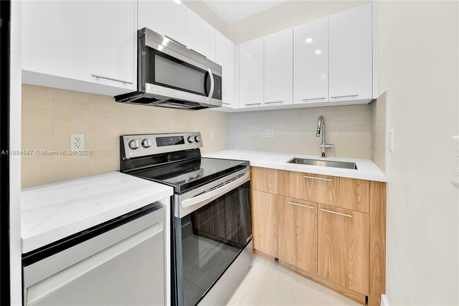 530 SW 11th Ave