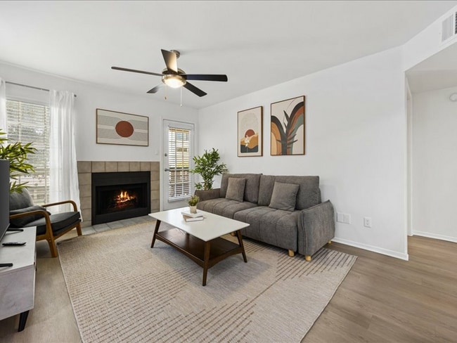 Aspen Court Apartments
