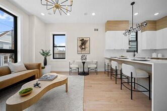 27 Graham St in Jersey City, NJ - Building Photo - Building Photo