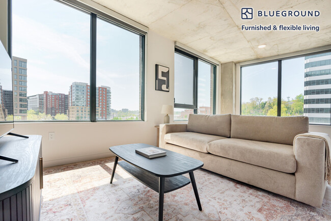 3030 Potomac Ave, Unit FL3-ID1027
