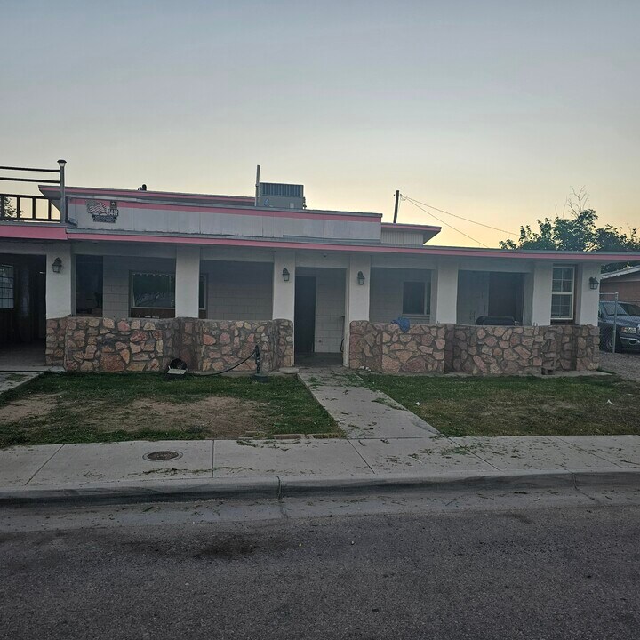 8432 Greggerson Dr in El Paso, TX - Building Photo