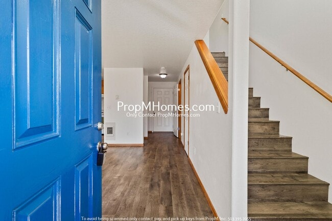 2203 Sam Parrett Dr in Newberg, OR - Building Photo - Building Photo