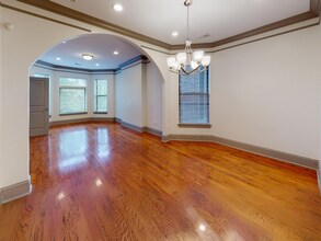 438 E 45th Pl in Chicago, IL - Building Photo - Building Photo