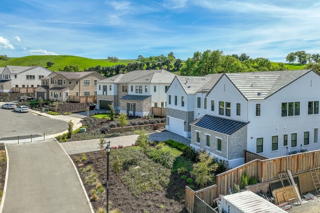 Diamond Canyon in Pleasanton, CA - Building Photo - Building Photo