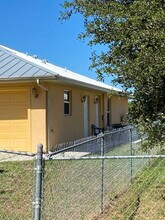 12120 Granada Dr, Unit 1 in North Port, FL - Building Photo - Building Photo