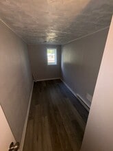 127 Winona Dr in Machesney Park, IL - Building Photo - Building Photo