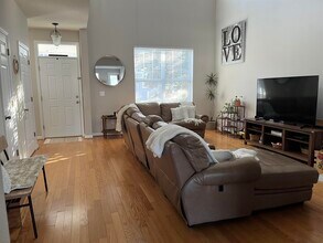 2476 Lantana Ln in Tallahassee, FL - Building Photo - Building Photo