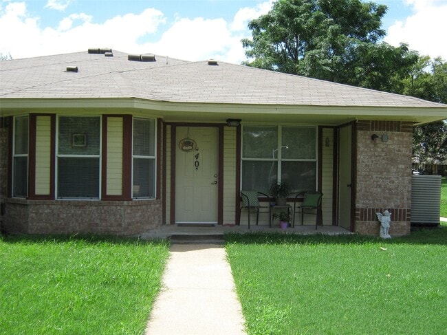 property at 716 Gardner Dr