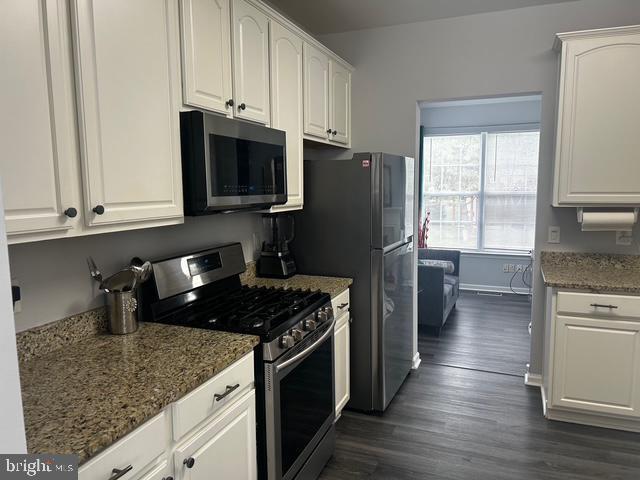 property at 9521 Woodyard Cir