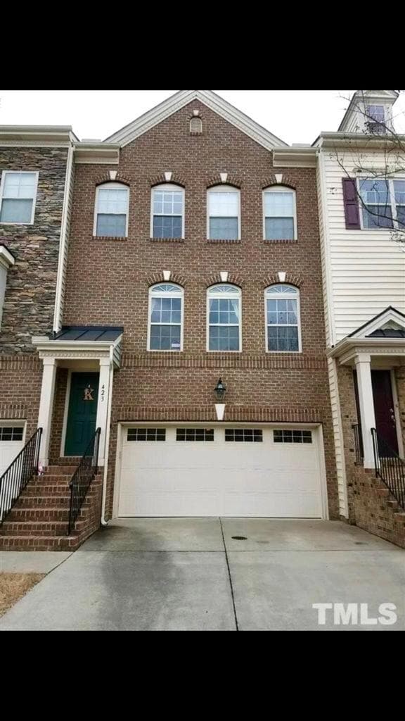 property at 423 Panorama Park Pl