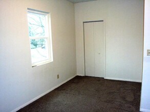 609 W Market St in Bloomington, IL - Building Photo - Building Photo