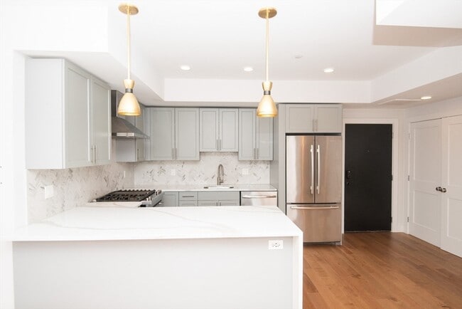 property at 50 Hichborn St