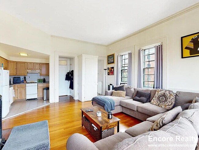 1 Gloucester St, Unit 5