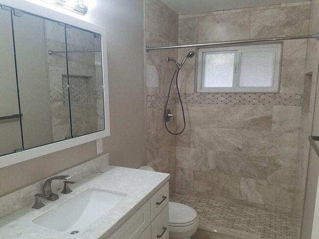 property at 2915 Bonita Mesa Rd