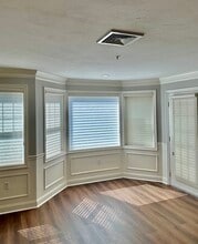 5 Mission Rd in Chelmsford, MA - Building Photo - Building Photo