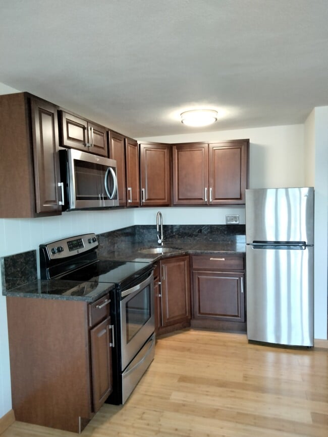 340 Main St in Melrose, MA - Building Photo - Building Photo