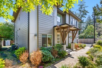 10546 20th Ave NE in Seattle, WA - Building Photo - Building Photo