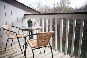 Flo-Mar Terraces in Ypsilanti, MI - Building Photo - Building Photo