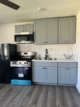 4963 Burson Way in Oxnard, CA - Building Photo - Building Photo