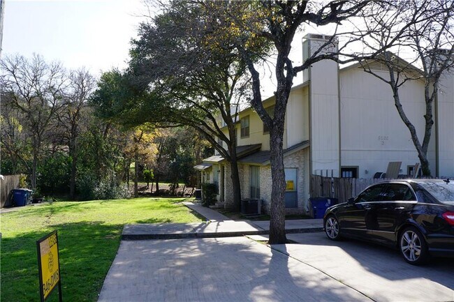 property at 9100 Mountain Ridge Dr