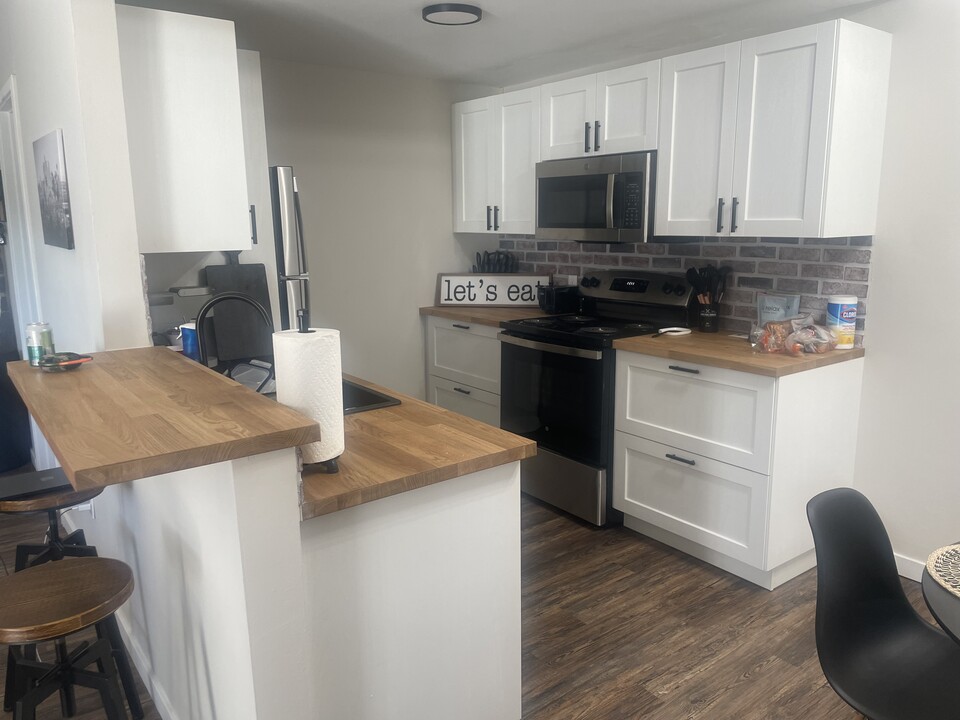 10730 New Haven St, Unit 42 in Sun Valley, CA - Building Photo