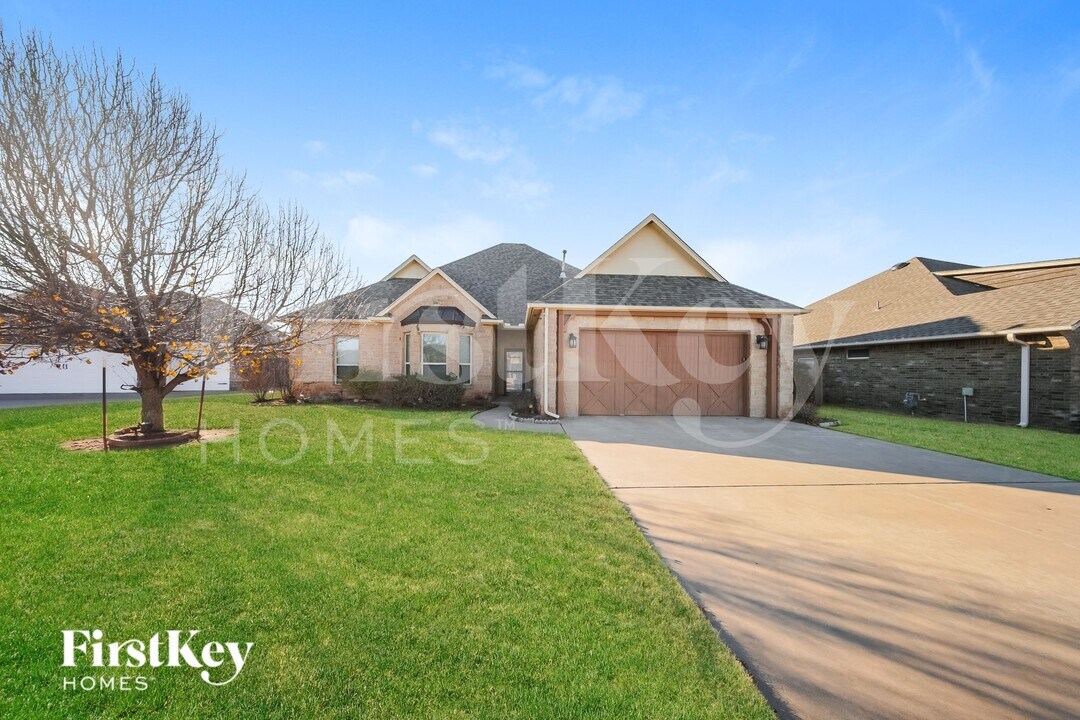 17313 Ridgewood Dr in Edmond, OK - Building Photo