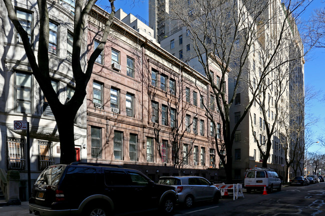 17 W 90th St in New York, NY - Building Photo - Building Photo