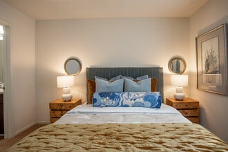 Eagle Point Village in Fayetteville, NC - Foto de edificio - Interior Photo
