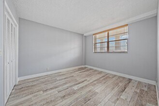 105 Paradise Harbour Blvd in North Palm Beach, FL - Building Photo - Building Photo