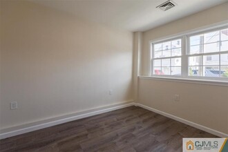 168 Whitehead Ave-Unit -2 in South River, NJ - Building Photo - Building Photo