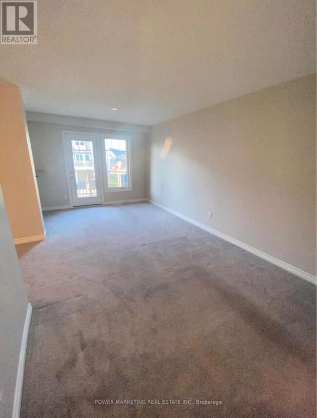 39 Maroma St in Ottawa, ON - Building Photo - Building Photo