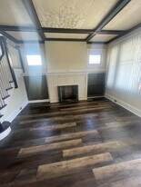 574 Warren Ave in Kingston, PA - Building Photo