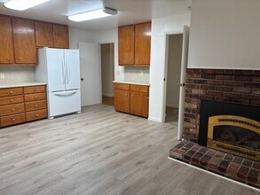 2344 Yulupa Ave in Santa Rosa, CA - Building Photo - Building Photo