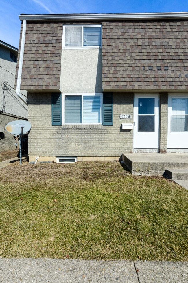 1902 Baldwin Rd in Reynoldsburg, OH - Building Photo - Building Photo