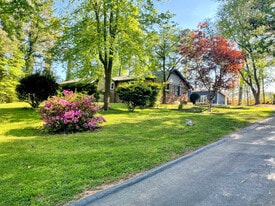 5112 Miller Rd SW in Lilburn, GA - Building Photo