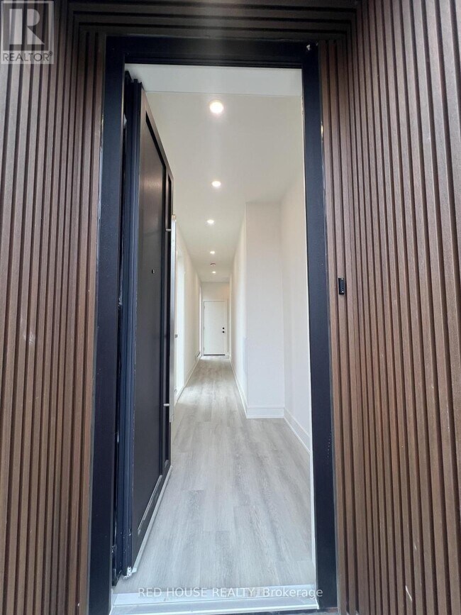 176 Everett Cmn in St Catharines, ON - Building Photo - Building Photo