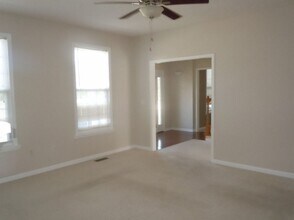 100 Angel Oak Ct in Edwardsville, IL - Building Photo - Building Photo