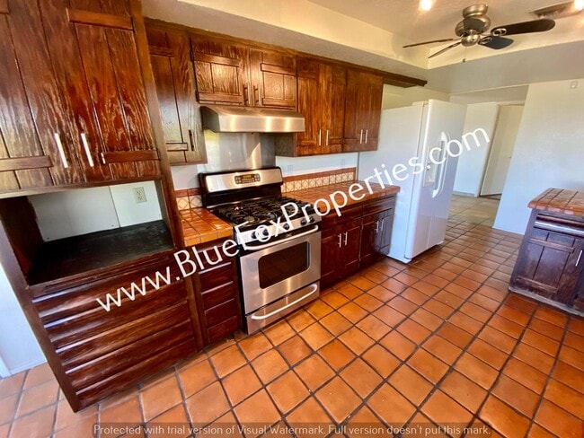 4740 E Camino la Brinca in Tucson, AZ - Building Photo - Building Photo