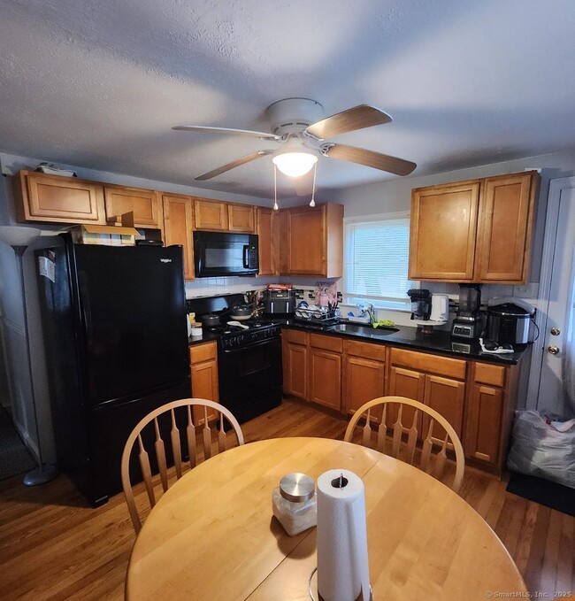 89 Tracy Ave in Waterbury, CT - Building Photo - Building Photo