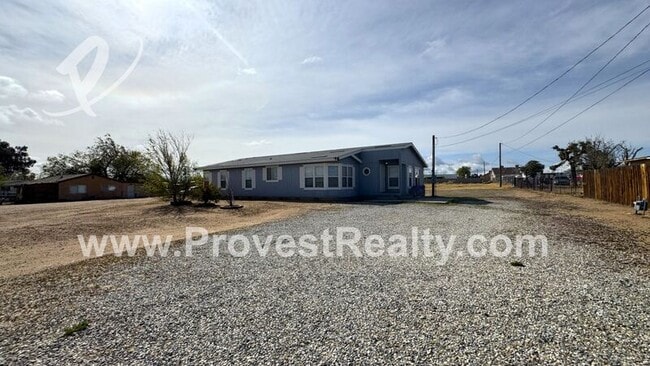 12995 Aster Rd in Victorville, CA - Building Photo - Building Photo