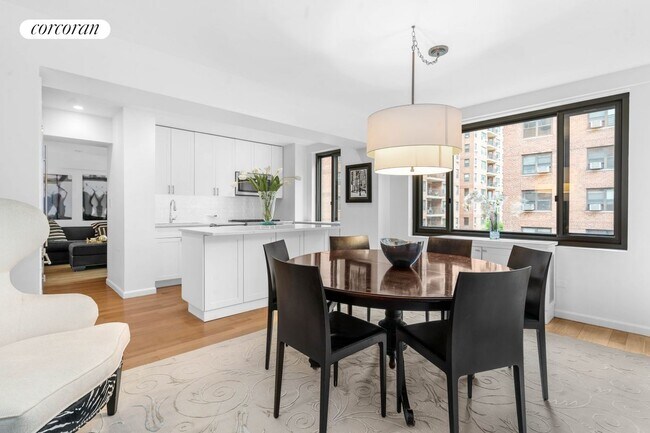 425 E 63rd St in New York, NY - Building Photo - Building Photo