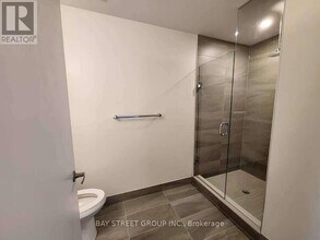 188-1188 Fairview Mall Dr in Toronto, ON - Building Photo - Building Photo