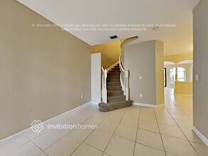 3250 NW 103rd Path in Doral, FL - Building Photo - Building Photo