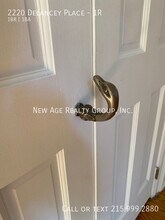 2220 Delancey St, Unit 1R in Philadelphia, PA - Foto de edificio - Building Photo