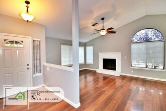 2491 Candlewood Dr in Redding, CA - Building Photo - Building Photo